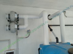 Система вентиляции обеспечивает удаление электролизных газов под контролем реле потока воздуха